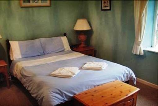 фото отеля The Phelips Arms Bed & Breakfast Montacute Martock