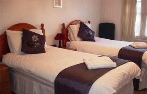 фото отеля The Phelips Arms Bed & Breakfast Montacute Martock