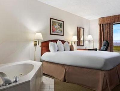 фото отеля Baymont Inn And Suites Texarkana (Arkansas)