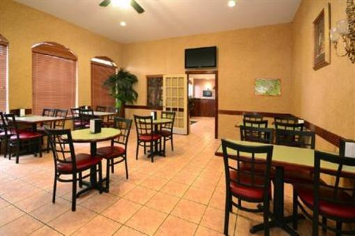 фото отеля Best Western Garden Inn And Suites San Benito