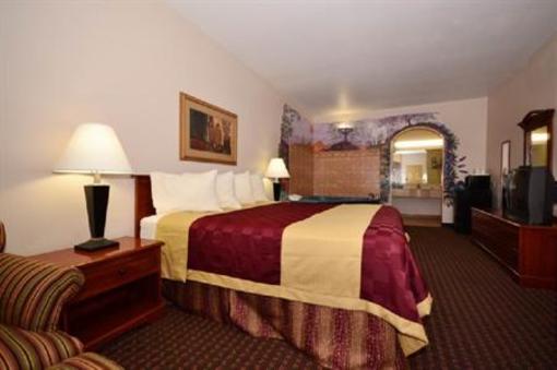фото отеля Best Western Garden Inn And Suites San Benito