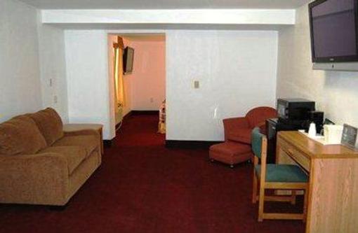 фото отеля Econo Lodge Truman Inn