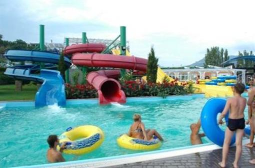 фото отеля Summer Youth Hotel Edem