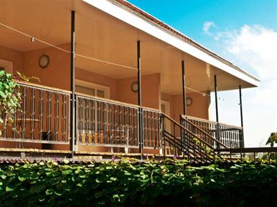 фото отеля Summer Youth Hotel Edem