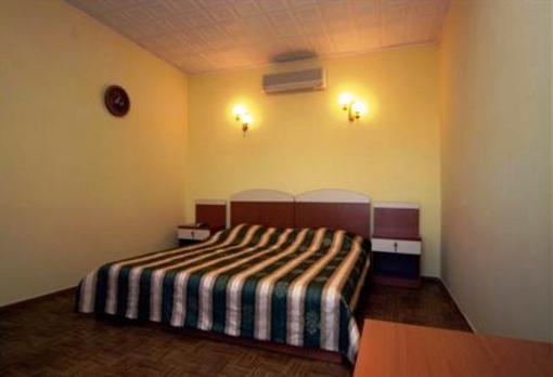 фото отеля Summer Youth Hotel Edem