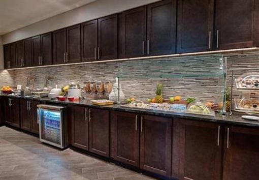 фото отеля Residence Inn Boston Logan Airport Chelsea