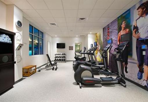 фото отеля Residence Inn Boston Logan Airport Chelsea