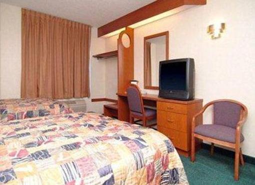 фото отеля Sleep Inn Walterboro