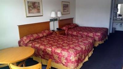 фото отеля Peach Tree Inn Saint George (South Carolina)