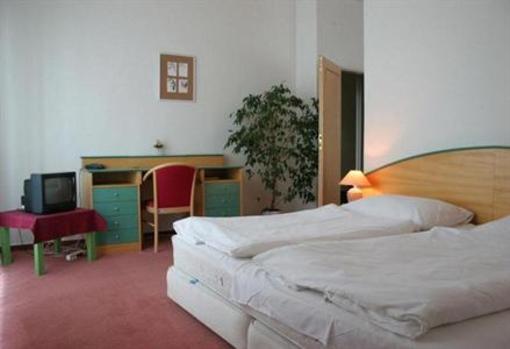 фото отеля Hotel Modena Bratislava