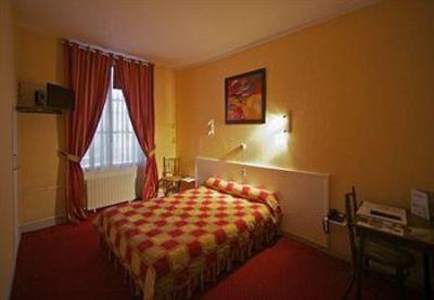 фото отеля Hotel De La Poste Langres