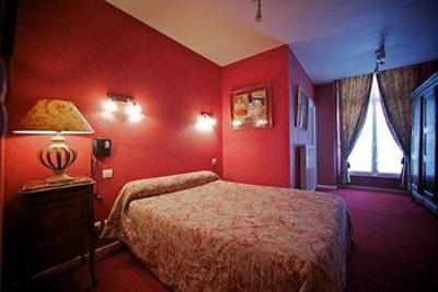 фото отеля Hotel De La Poste Langres