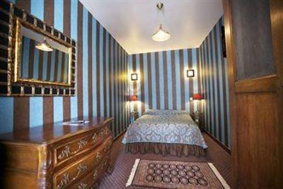 фото отеля Hotel De La Poste Langres