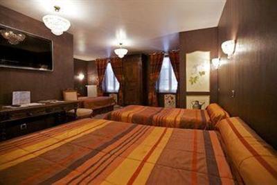фото отеля Hotel De La Poste Langres