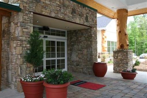 фото отеля Hampton Inn & Suites Cashiers-Sapphire Valley