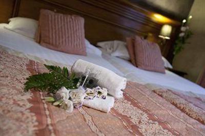 фото отеля Hotel Neva - Paris