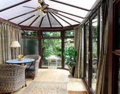 фото отеля Coach House Cottage