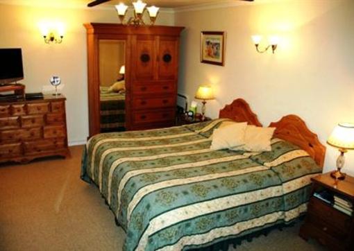 фото отеля Coach House Cottage