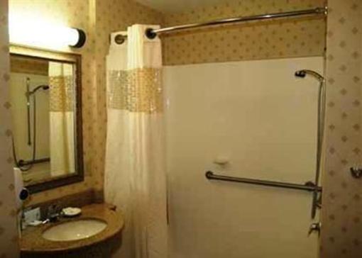 фото отеля Hampton Inn Cortland