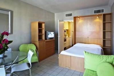 фото отеля Hotel Le Suffren