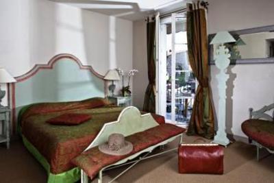 фото отеля Hotel Le Suffren