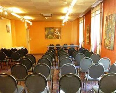 фото отеля Hotel Regina Le Puy-en-Velay