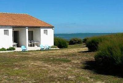 фото отеля Motel Ile de Lumiere Saint-Pierre-d'Oleron