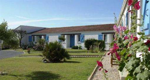 фото отеля Motel Ile de Lumiere Saint-Pierre-d'Oleron