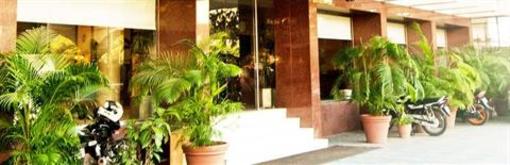 фото отеля Regency Hotel Santacruz East Mumbai