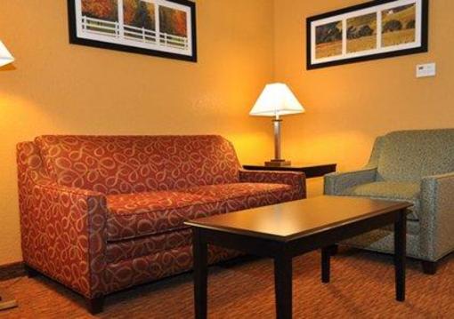 фото отеля Comfort Inn And Suites Orange