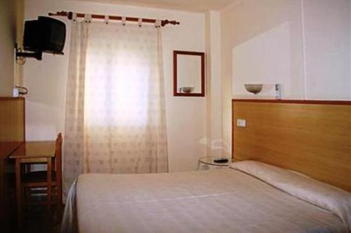 фото отеля Hostal Europa Punico Ibiza