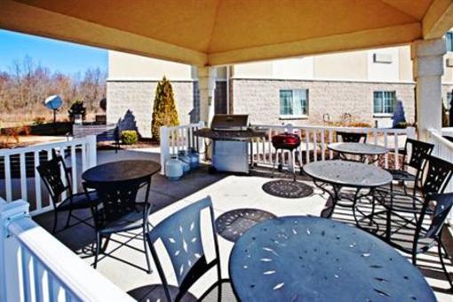 фото отеля Candlewood Suites Elkhart