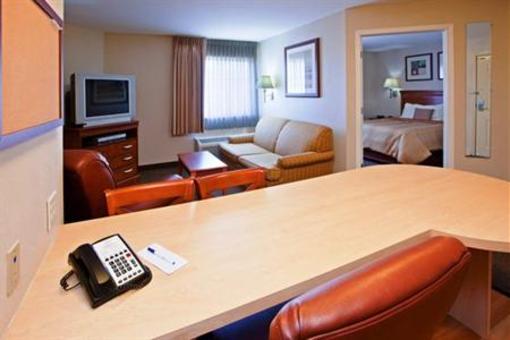 фото отеля Candlewood Suites Elkhart