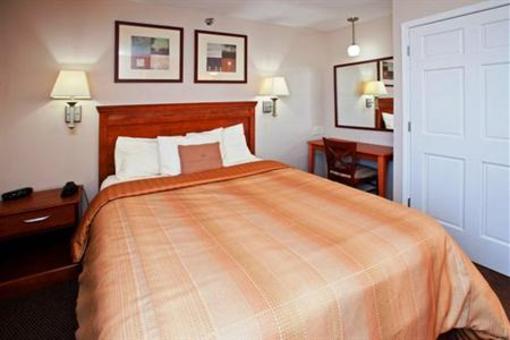 фото отеля Candlewood Suites Elkhart