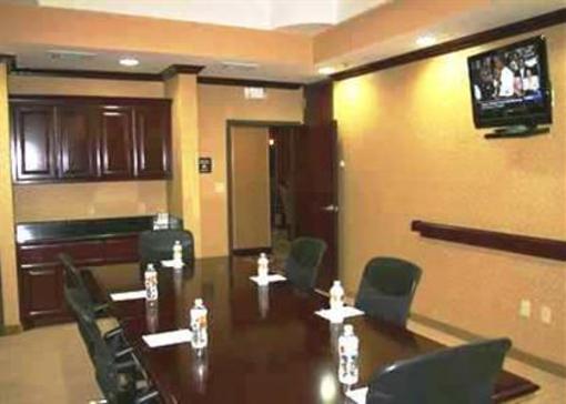 фото отеля Hampton Inn & Suites Corsicana