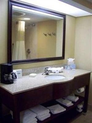 фото отеля Hampton Inn Springfield (Ohio)