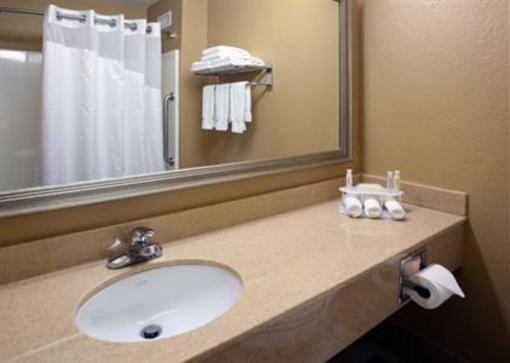 фото отеля Holiday Inn Express Worthington