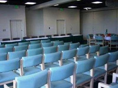 фото отеля Denver's Best Inn and Suites