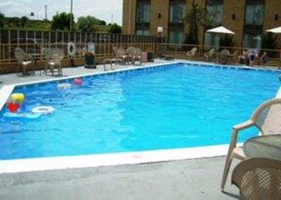 фото отеля Denver's Best Inn and Suites