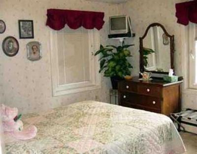 фото отеля Downtown Log Cabin Hideaway Bed and Breakfast - Fairbanks, Alaska