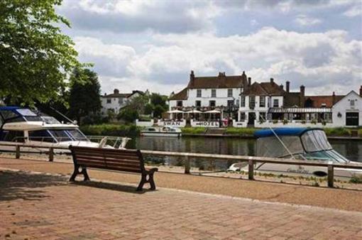 фото отеля The Swan Hotel Staines
