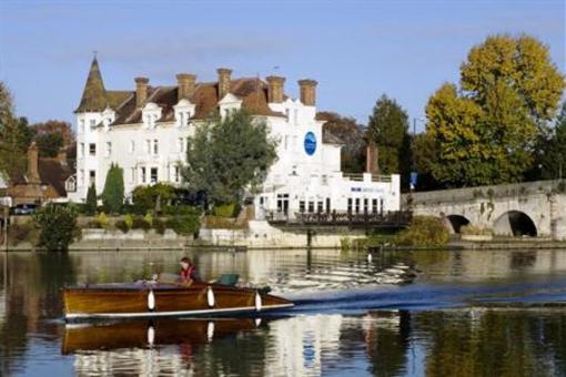 фото отеля The Thames Riviera Hotel