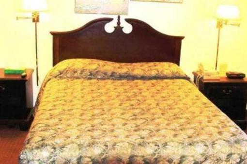 фото отеля Flagship Inn And Suites