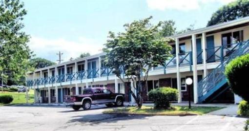 фото отеля Flagship Inn And Suites
