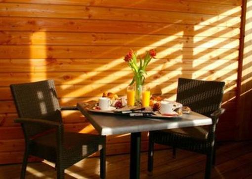 фото отеля Clarion Suites Narbonne Ile Du