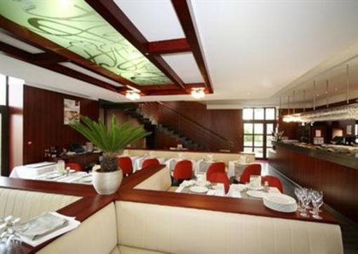 фото отеля Clarion Suites Narbonne Ile Du