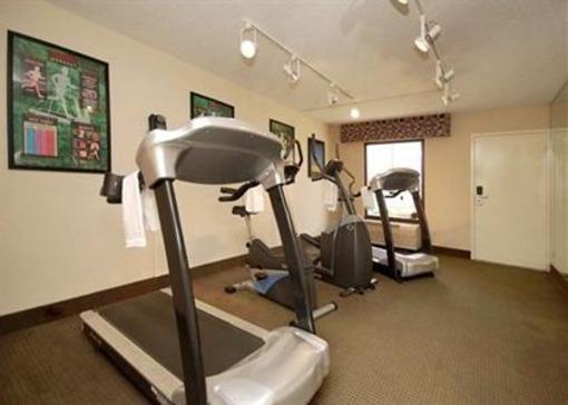 фото отеля Quality Inn & Suites Cattle Baron Fort Worth