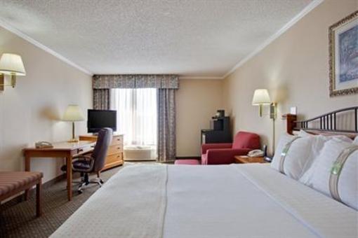 фото отеля Holiday Inn Burbank
