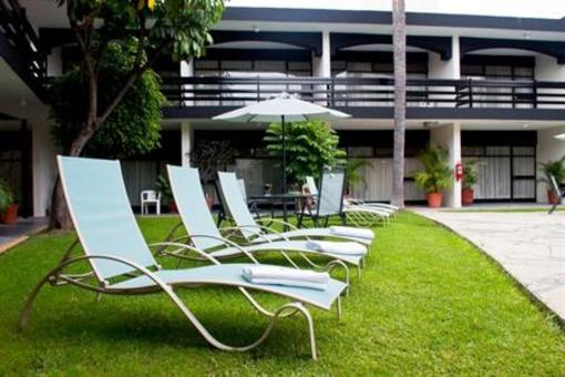 фото отеля Hotel Portonovo Plaza Expo