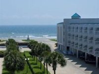 Casa Del Mar Beachfront Suites